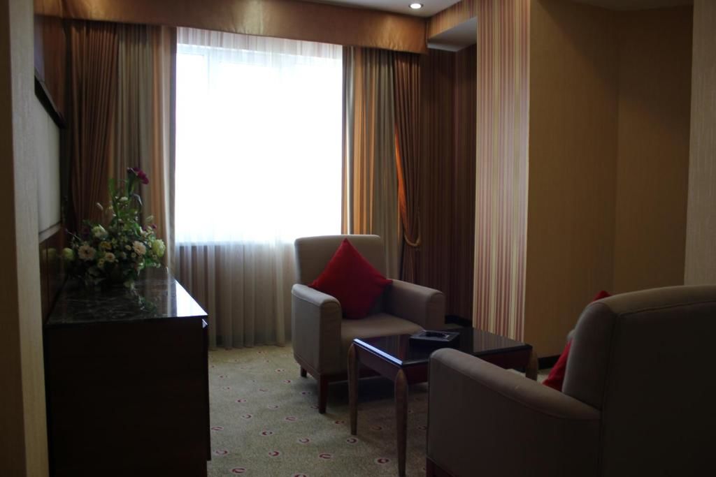 Отель Grand Aiser Hotel Алматы